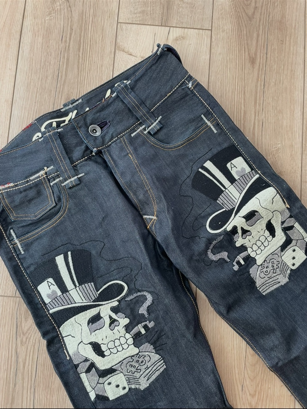 Vtg Y2K Ed Hardy Embroidered Skull Jeans Christian Audigier 30x32 measured 32x32